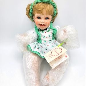 Heritage Doll Vintage 1992 - The Hamilton Collection "Shannon" Porcelain Doll